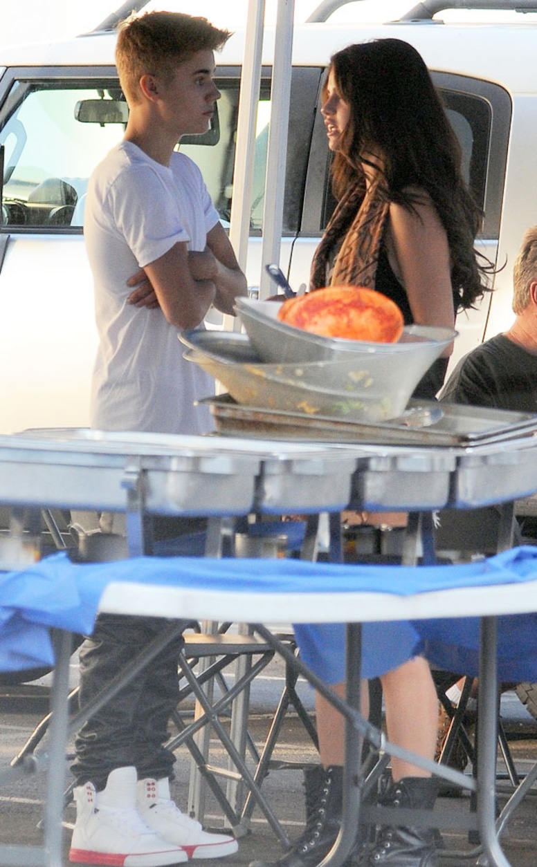 Photos from Justin Bieber & Selena Gomez Romance Rewind Photos from Justin Bieber & Selena Gomez Romance Rewind